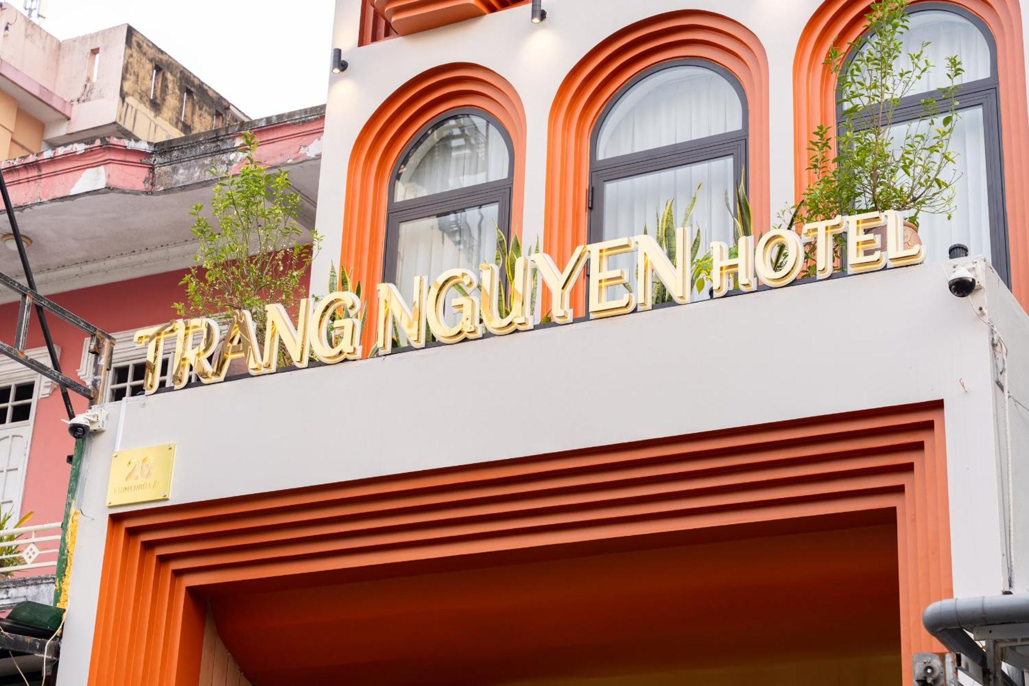 Trang Nguyen 2* Hué